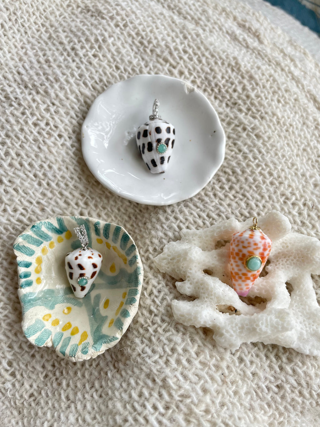 Pendentif Cône serti