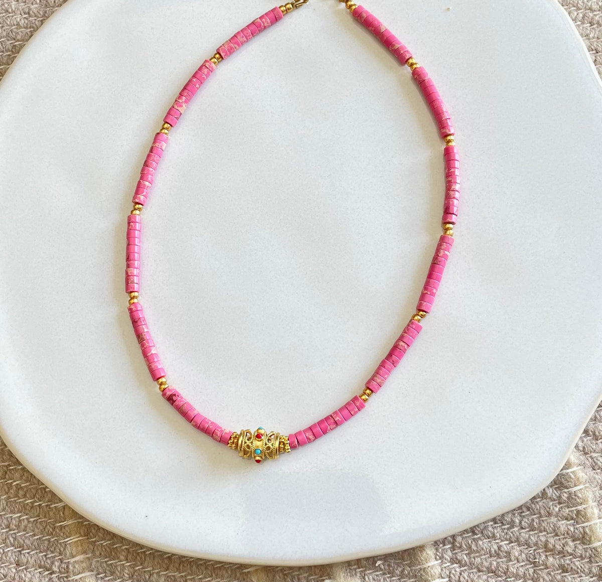 Collier Naia