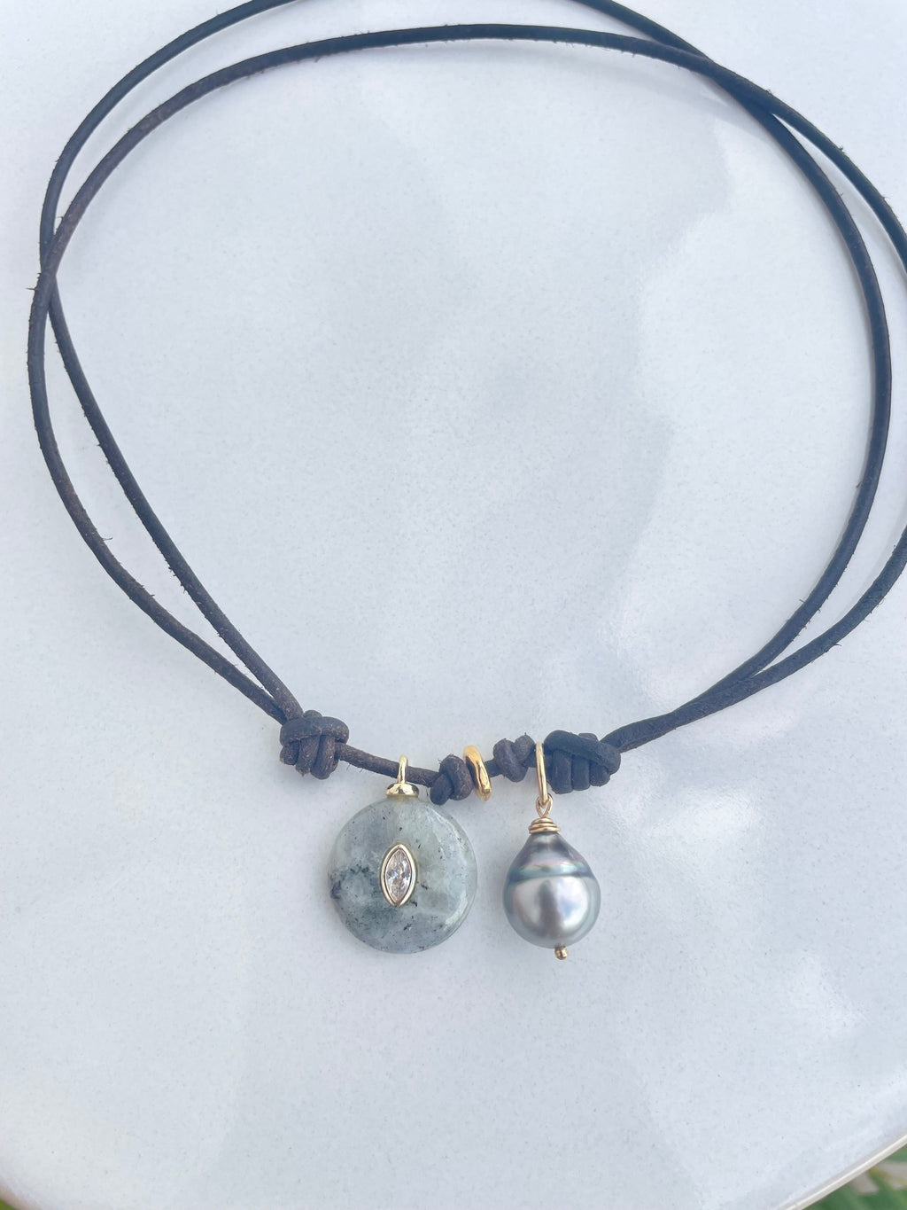 Collier Oona