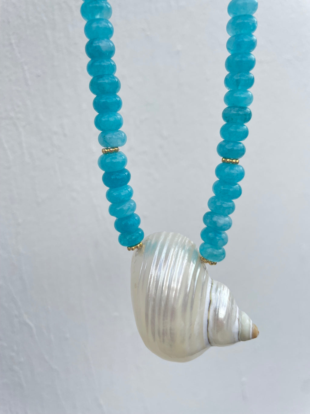 Collier Burgos