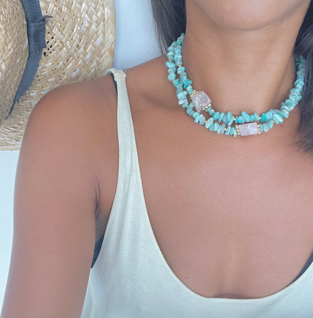 collier Ava